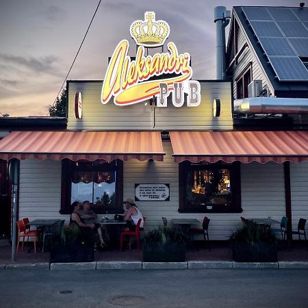 Aleksandri Guesthouse Parnu Luaran gambar